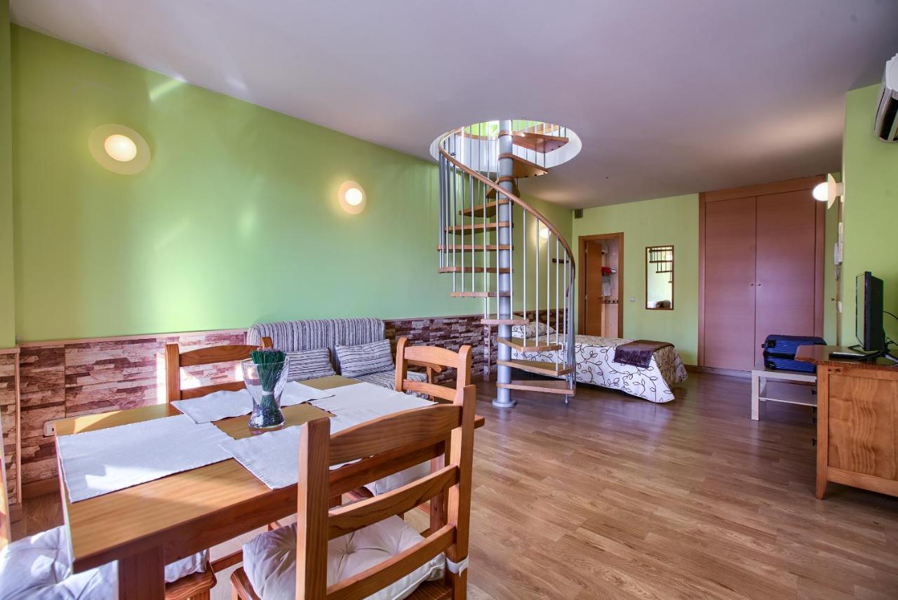 Apartamentos Barajas Madryt Zewnętrze zdjęcie