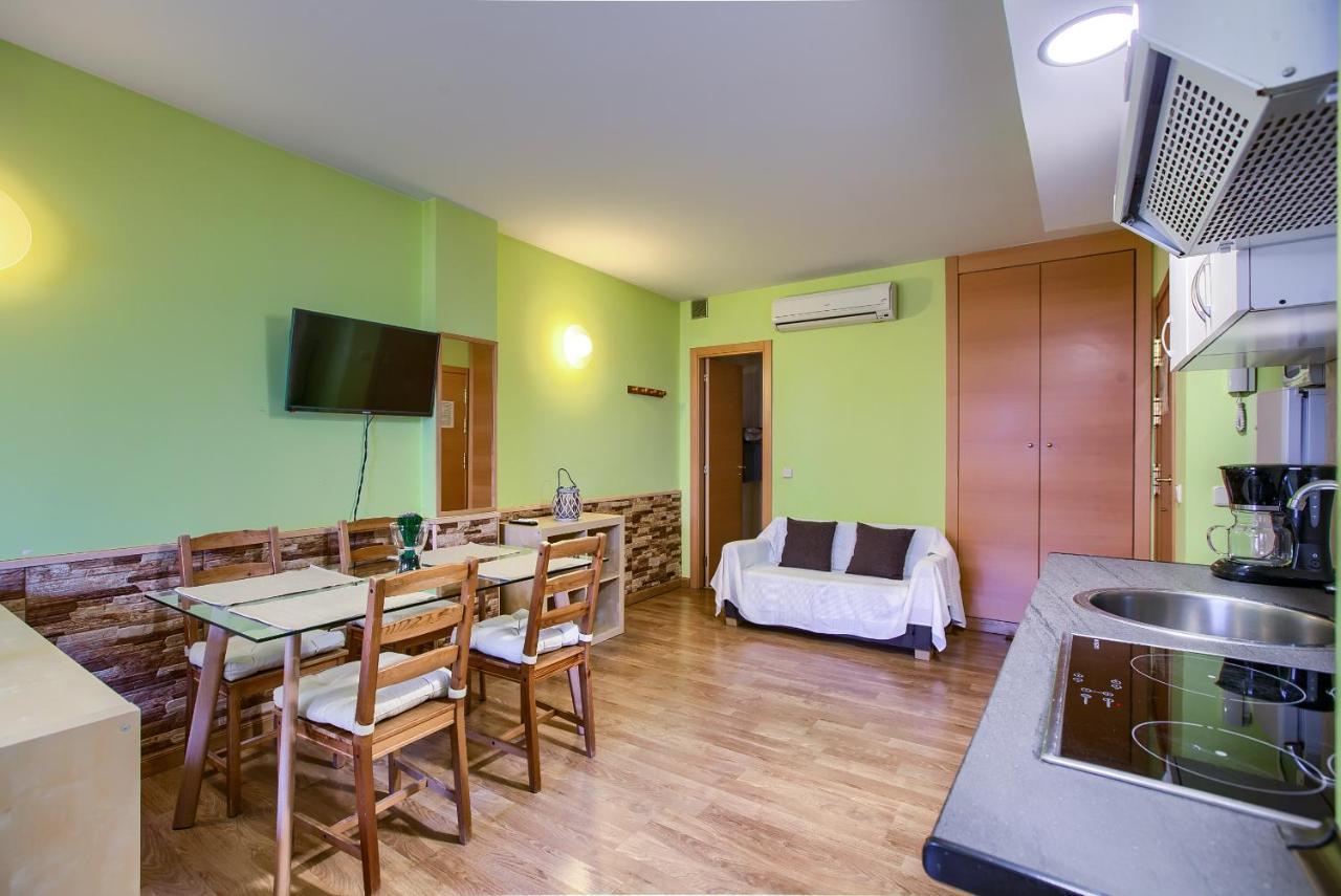 Apartamentos Barajas Madryt Zewnętrze zdjęcie
