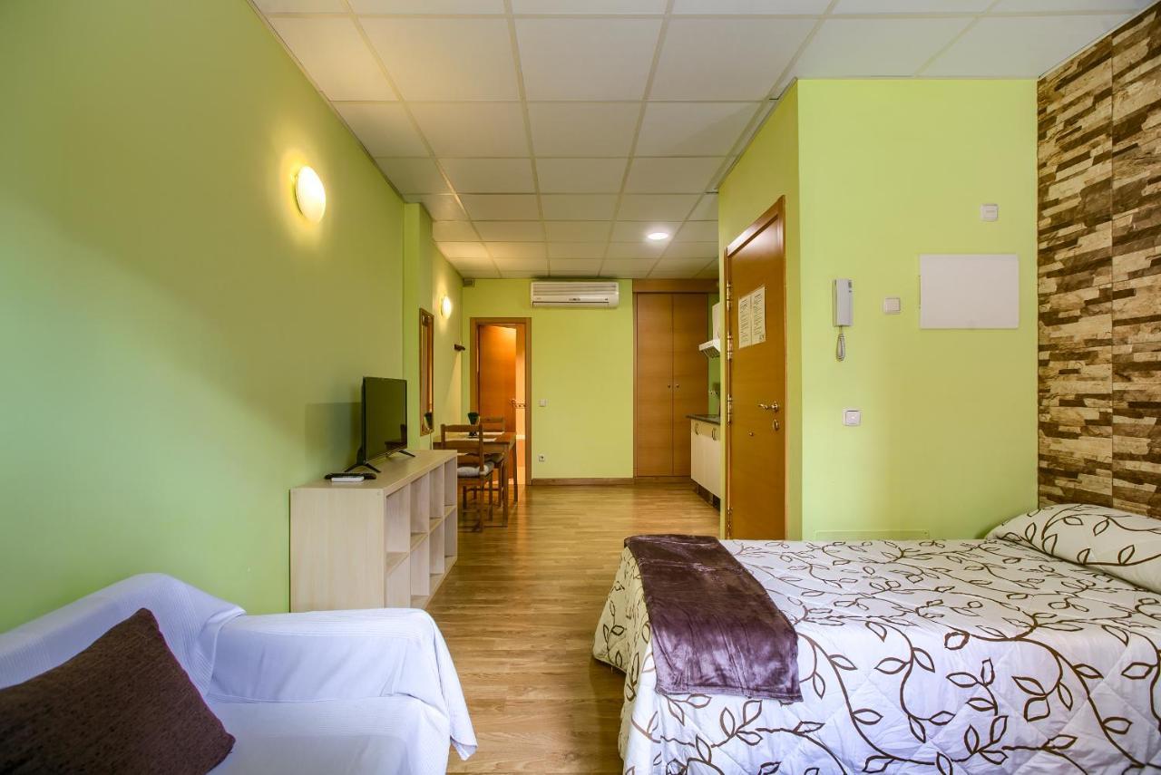 Apartamentos Barajas Madryt Zewnętrze zdjęcie